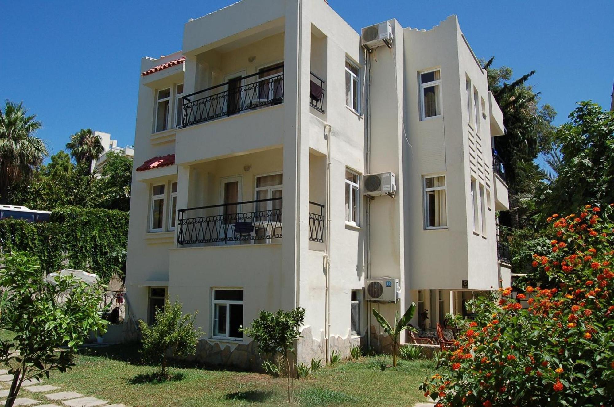 Linda Apart Hotel Side Exterior photo